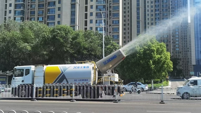 徐工多功能抑塵車，助力家鄉(xiāng)徐州環(huán)境，更“凈”一步！