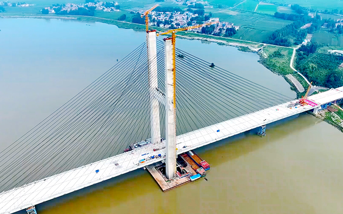 順利合龍！雙塔助建國內(nèi)最大跨徑組合梁獨(dú)塔斜拉橋