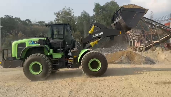 徐工純電動裝載機助力越南砂石料場，開啟綠色施工新紀(jì)元