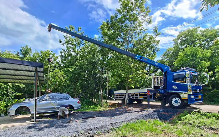東南亞基建 “頂流”，徐工隨車吊高效穩(wěn)定安全圈粉無數(shù)