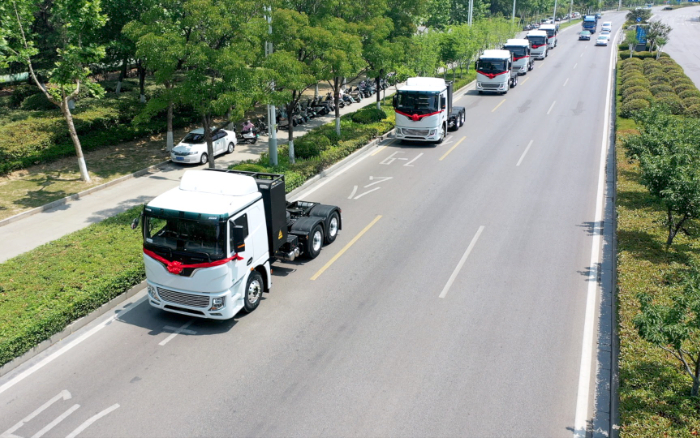 綠潮涌動、“碳”索未來！徐工新能源牽引車助力河南！