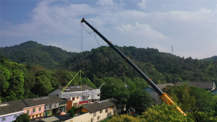 46米跨距吊3天！徐工G2代四橋130噸“闖入”影視圈！