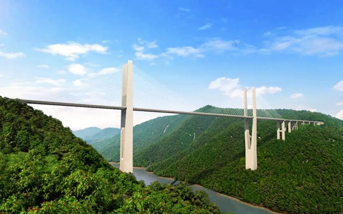 飛虹再起，徐工塔機(jī)助建黔東南第一高橋